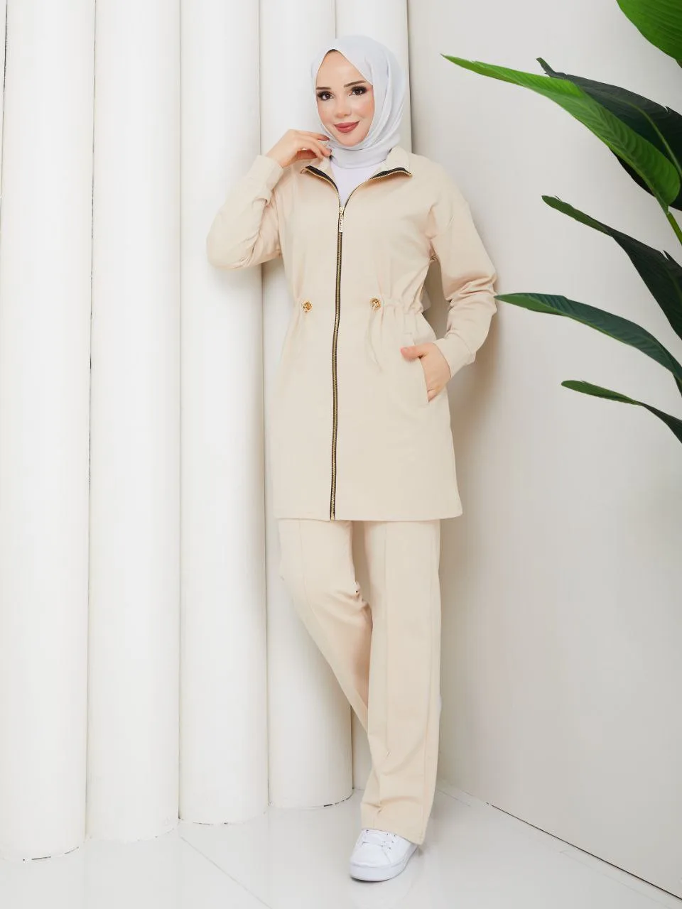2-Piece Set / Two pieces / طقم نسائي من قطعتين